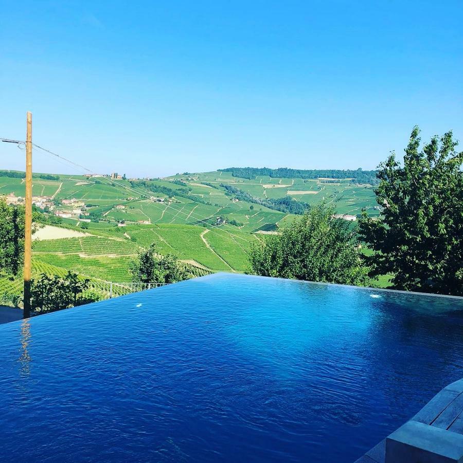 Cascina Roella Casa de hóspedes Monforte dʼAlba Exterior foto