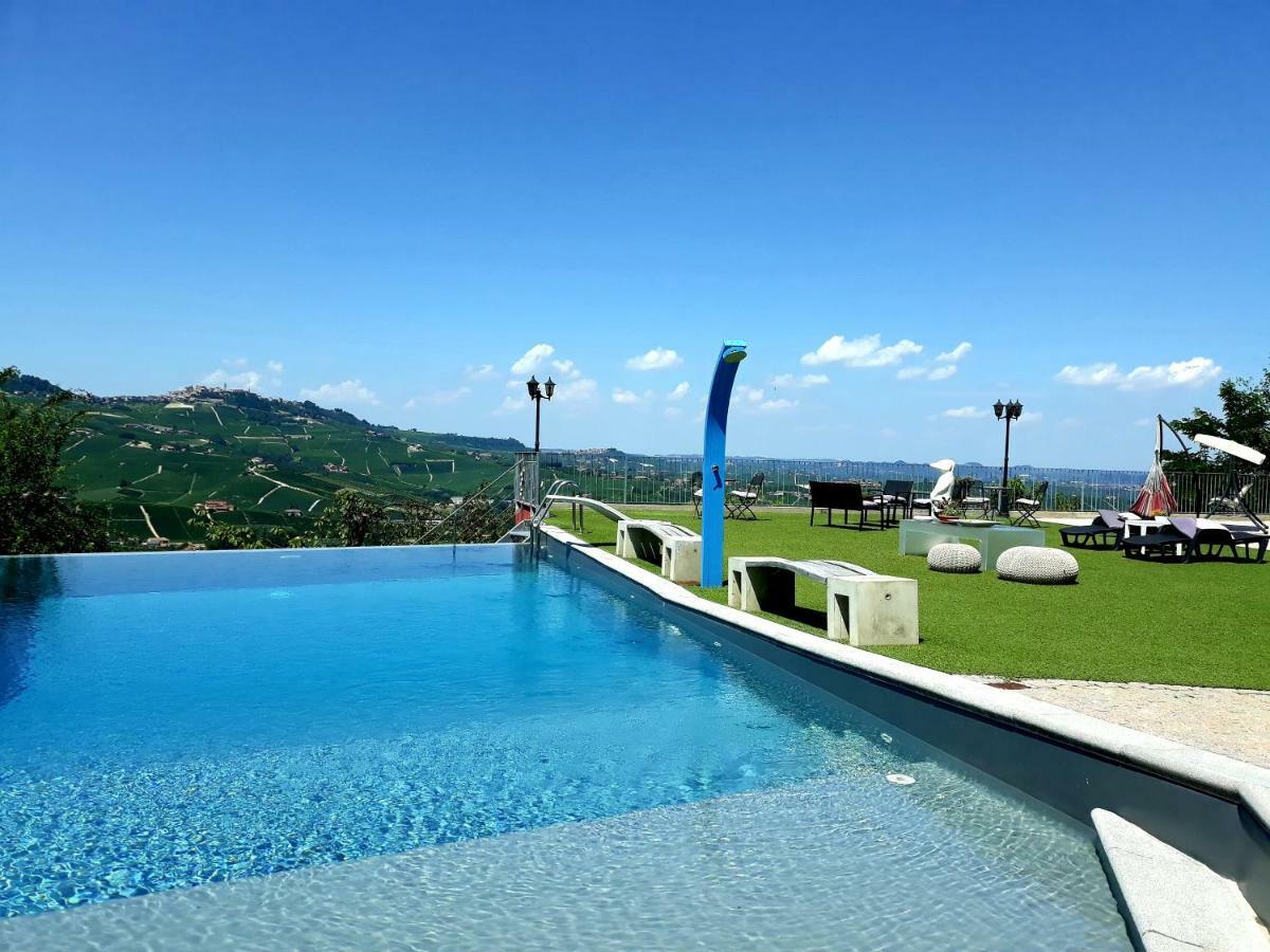 Cascina Roella Casa de hóspedes Monforte dʼAlba Exterior foto